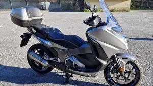 Honda Integra 750 DCT (2016 - 17)  (2)
