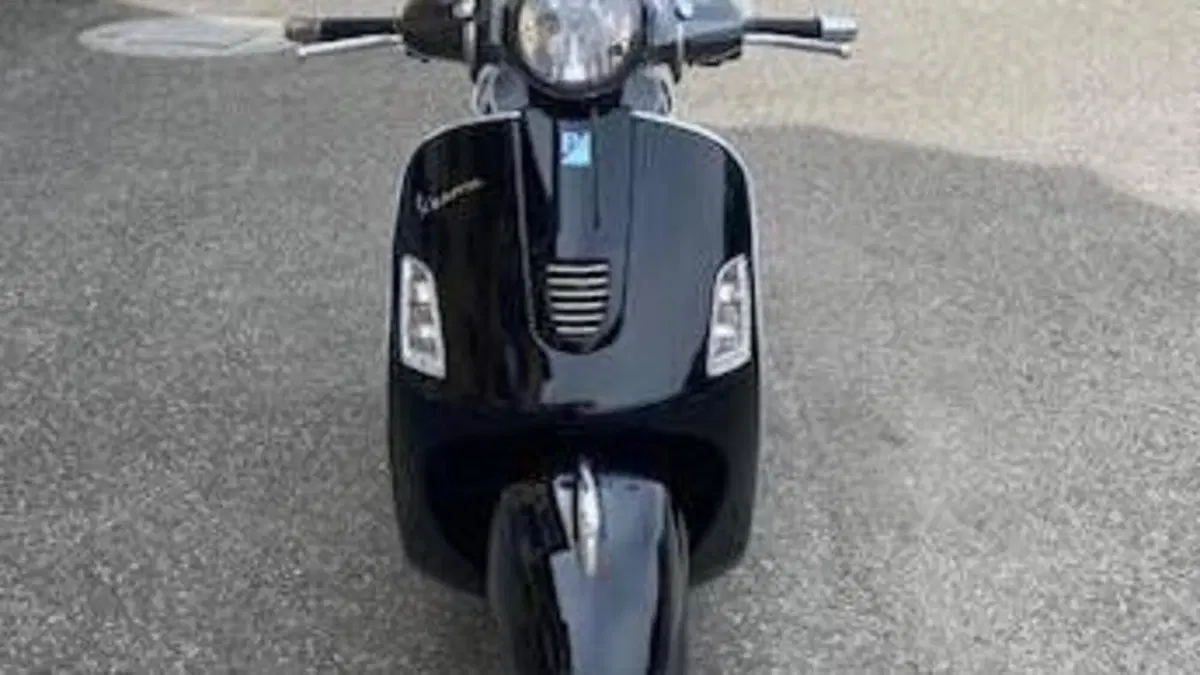 Vespa GTS 300 Super (2008 - 16)  (3)