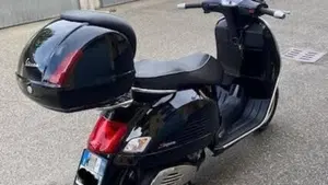 Vespa GTS 300 Super (2008 - 16)  (9)