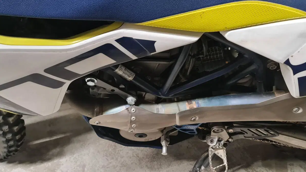 Husqvarna 701 Enduro (2022)  (5)