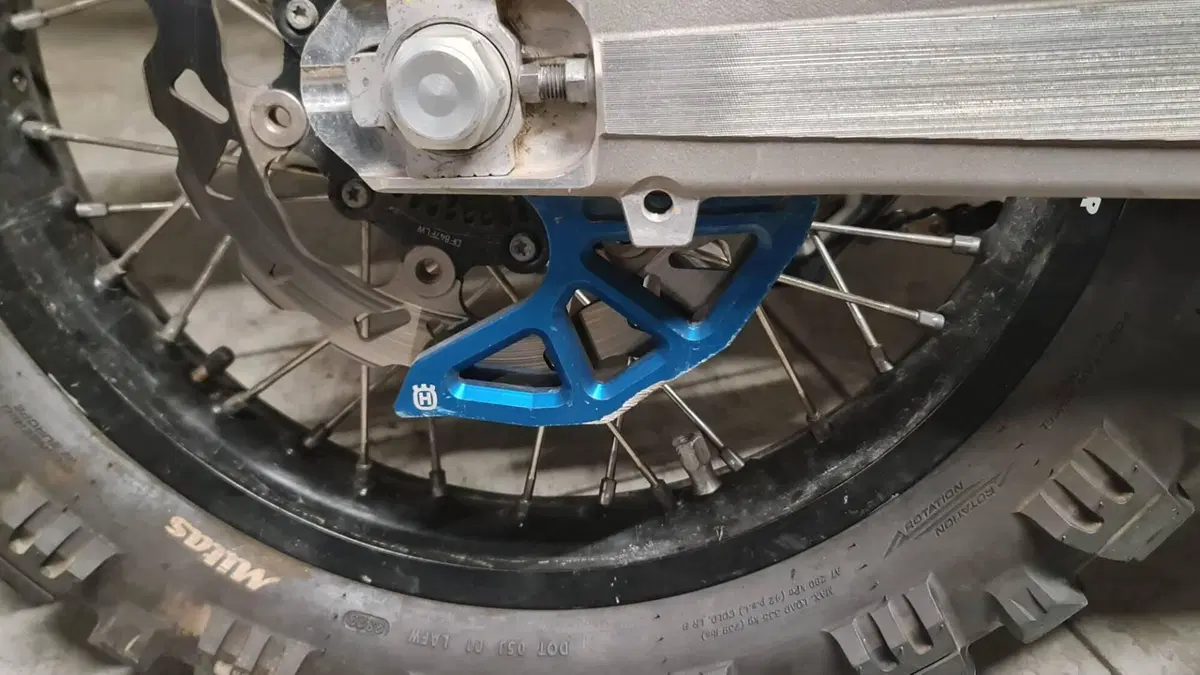 Husqvarna 701 Enduro (2022)  (20)