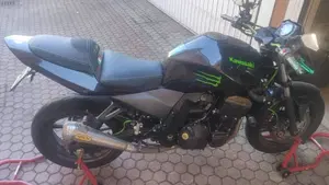 Kawasaki Z 750 (2003 - 06)  (4)