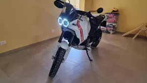 Ducati DesertX (2022 - 25)  (4)