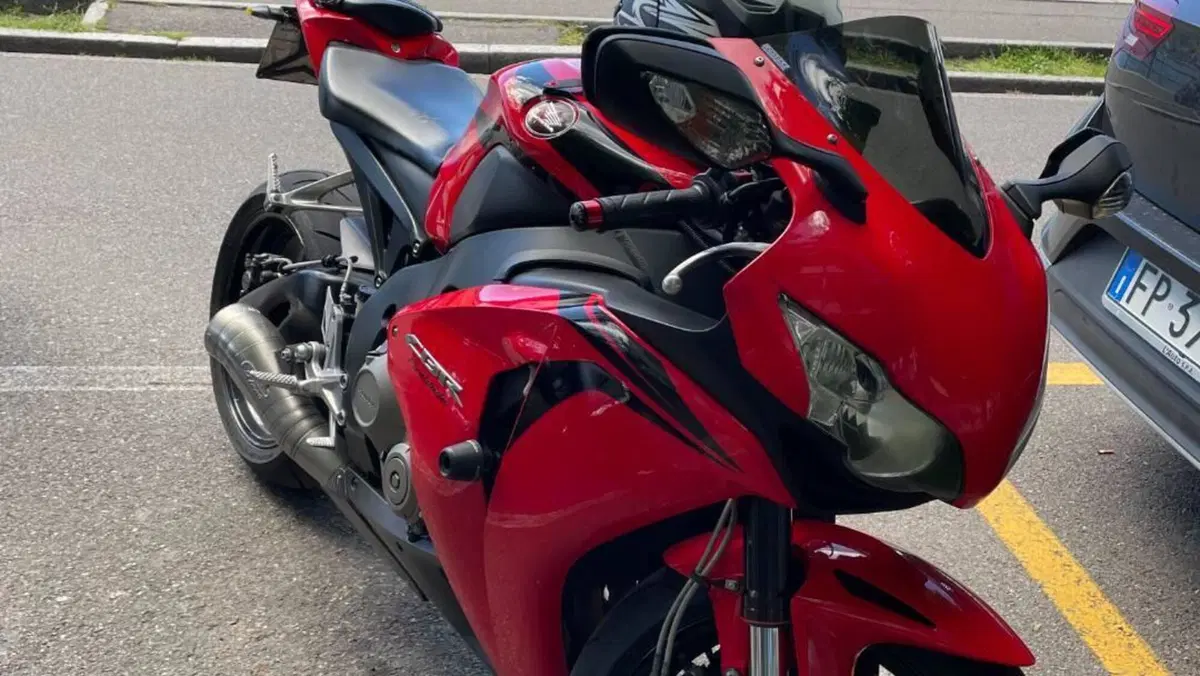 Honda CBR 1000 RR Fireblade (2008 - 11) 