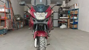 Honda Deauville 700  
