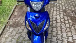 Suzuki SIXteen 150 (2007 - 14)  (2)