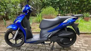 Suzuki SIXteen 150 (2007 - 14)  (3)