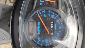 Suzuki SIXteen 150 (2007 - 14)  (4)