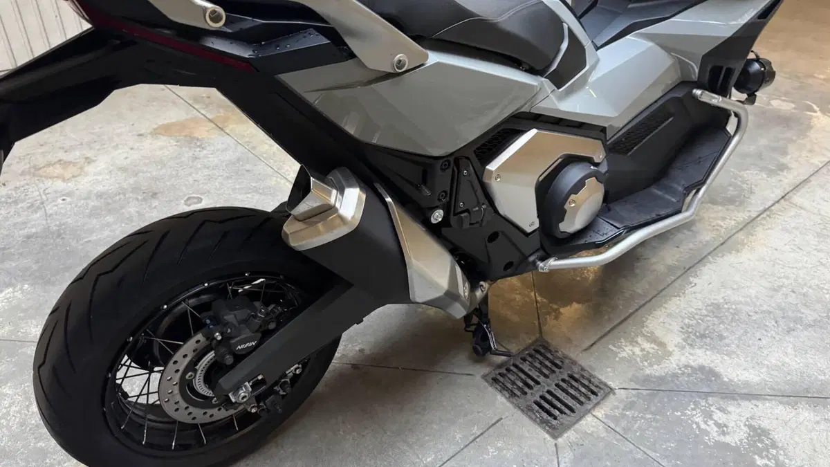 Honda X-ADV 750 DCT Adventure (2021 - 24)  (9)