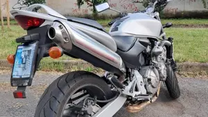 Honda Hornet 600 (2003 - 04)  (3)