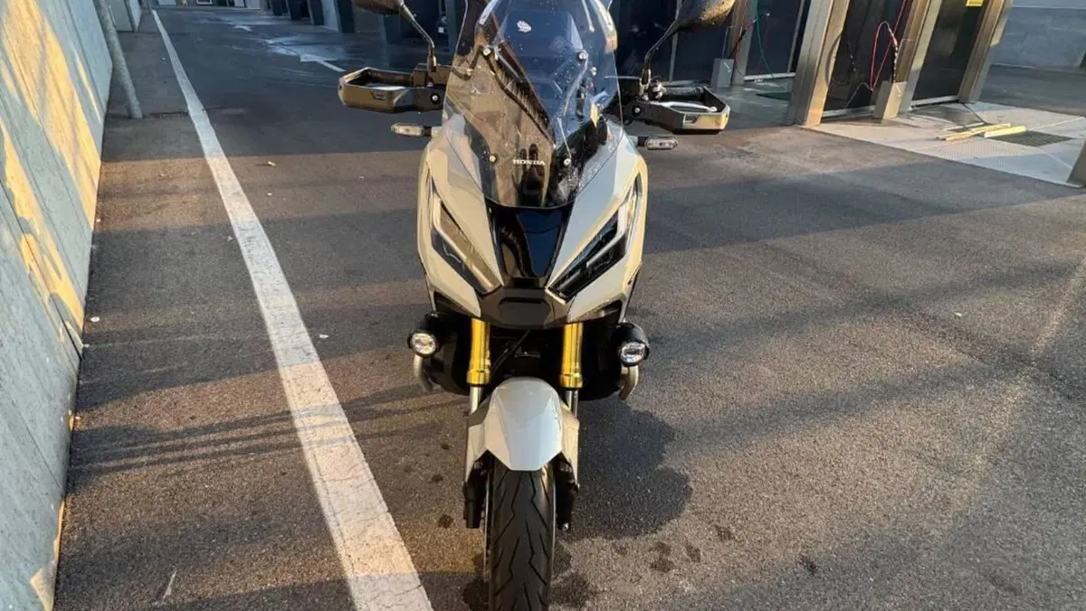 Honda X-ADV 750 DCT Adventure (2021 - 24)  (13)