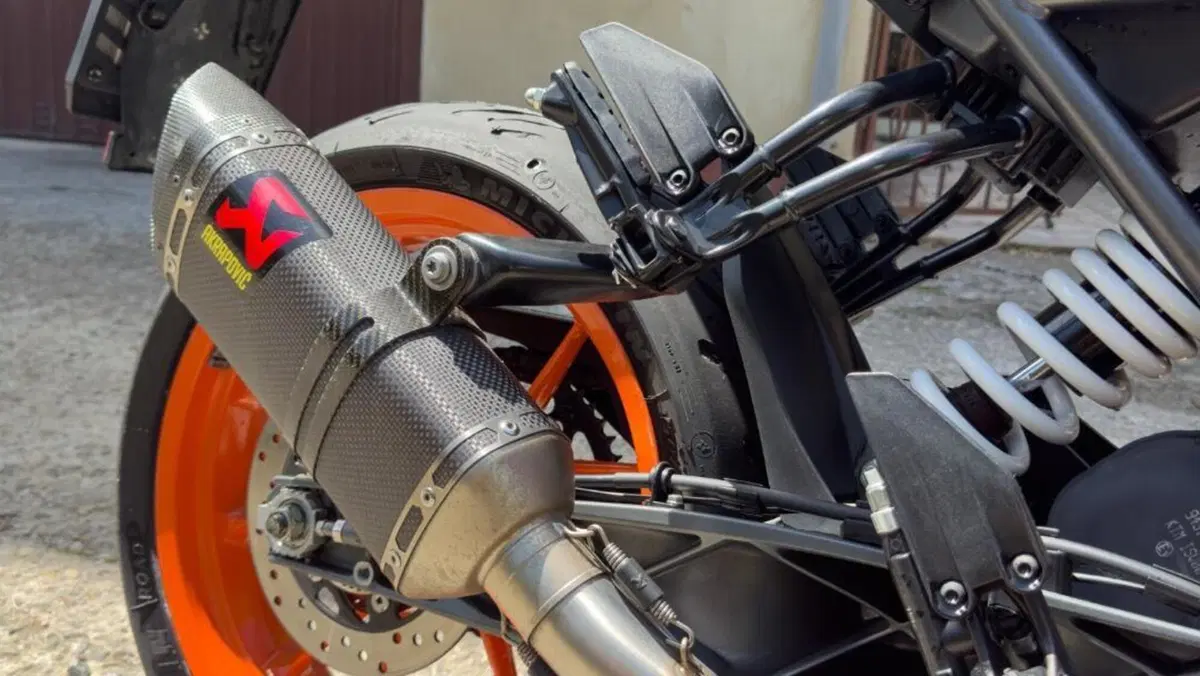 KTM 125 Duke (2021 - 23)  (3)