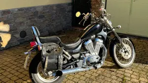 Suzuki VS 600 GL Intruder (1995 - 96)  (2)