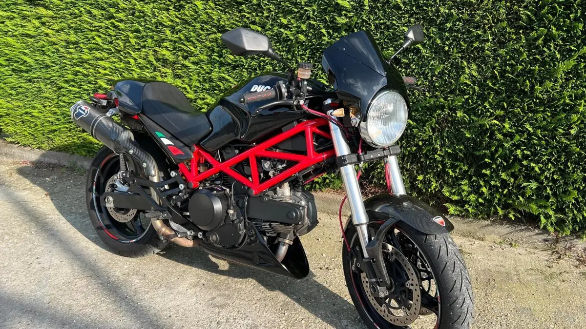 Ducati Monster 695 (2006 - 08)  (2)