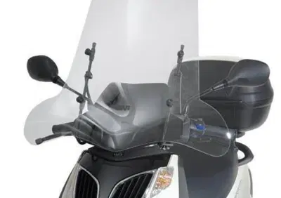 Parabrezza specifico trasparente givi 105a 66 x 67 - Annuncio 8975644