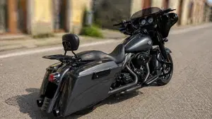 Harley-Davidson 1584 Street Glide (2008 - 10) - FLHX  (5)