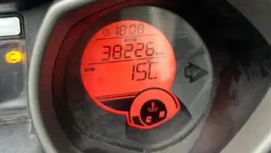 Yamaha X-Max 250 (2014 - 16)  (5)