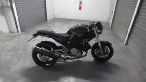Ducati Monster 620 I.E. Dark (2002)  (4)