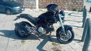 Ducati Monster 620 I.E. Dark (2002)  (8)
