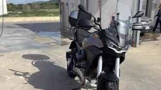 Moto Guzzi Stelvio (2024 - 26) usata