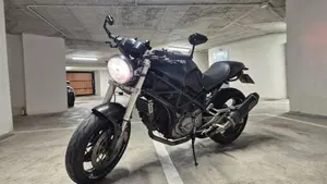 Ducati Monster 620 I.E. Dark (2002)  (5)