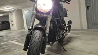 Ducati Monster 620 I.E. Dark (2002) usata