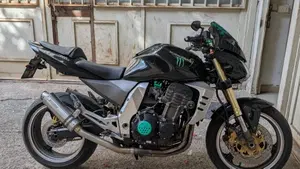 Kawasaki Z 1000 (2003 - 06)  (2)