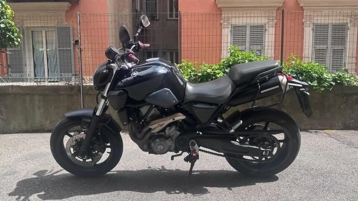 Yamaha MT-03 (2006 - 14)  (3)