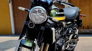 Kawasaki Z 900 RS (2021)  (2)