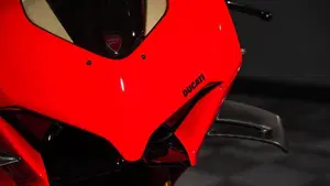 Ducati Panigale V4 S 1100 (2021)  (4)