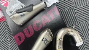 Ducati Panigale V4 S 1100 (2021)  (16)