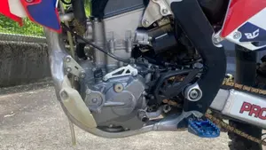 Honda CRF 250R (2014)  (7)