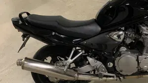 Suzuki GSF 600 Bandit (2000 - 05)  (4)