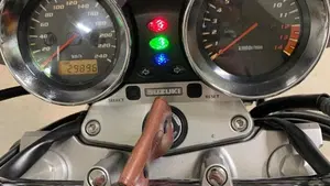 Suzuki GSF 600 Bandit (2000 - 05)  (9)