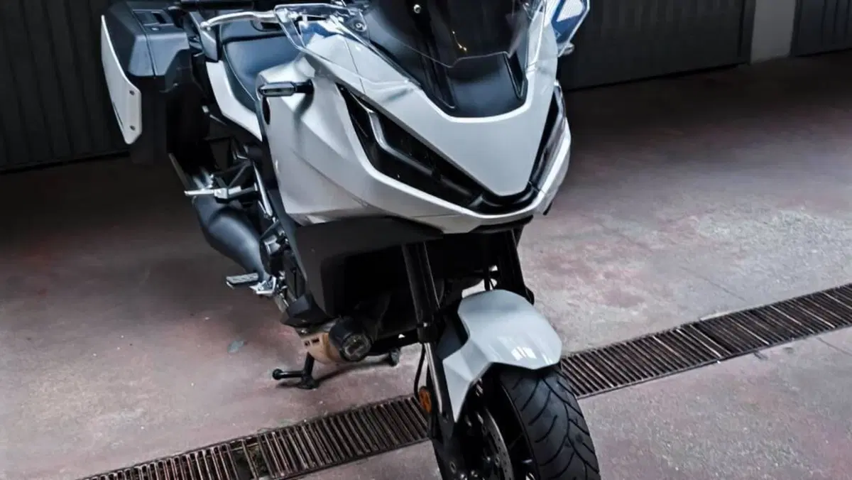 Honda NT 1100 DCT (2022 - 24)  (2)