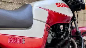 Suzuki   (4)