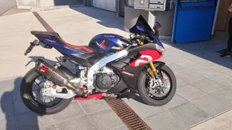Aprilia RSV4 1100 Factory (2021 - 24)