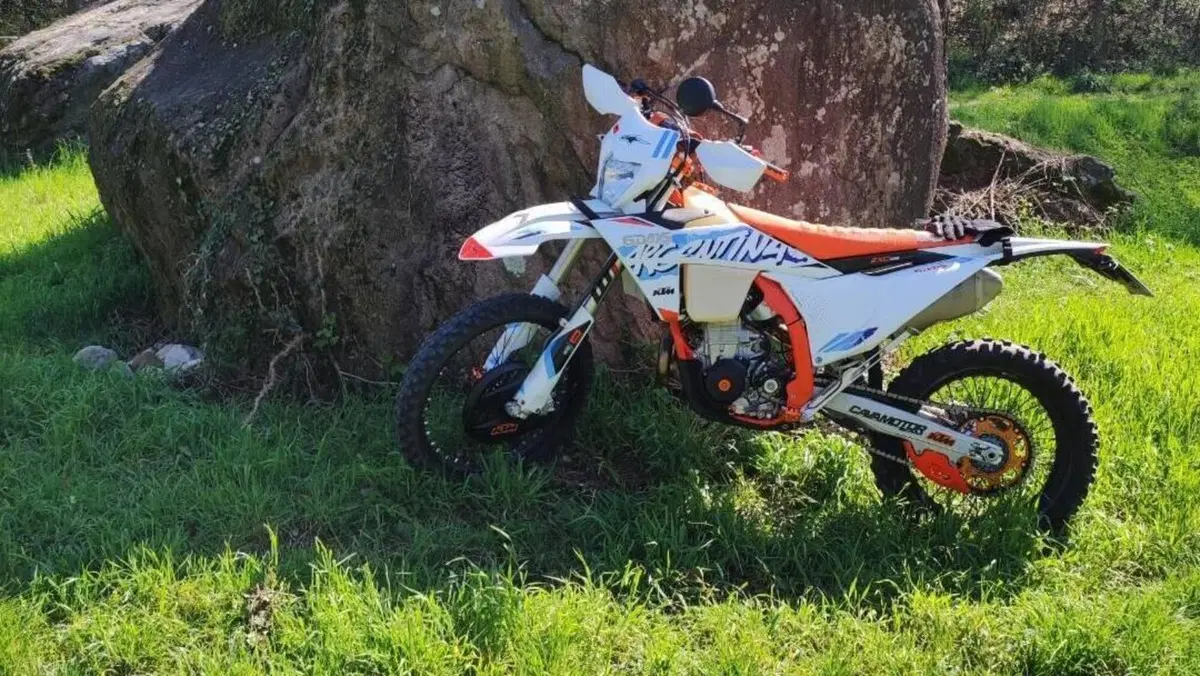 KTM 500 EXC-F Six Days (2024)  (10)