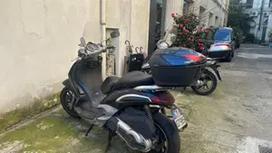 Piaggio Beverly 400 i.e. (2006 - 10)  (6)