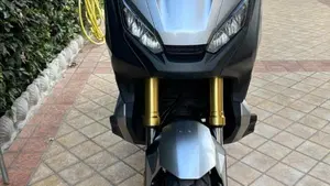 Honda X-ADV 750 (2018 - 20)  (2)