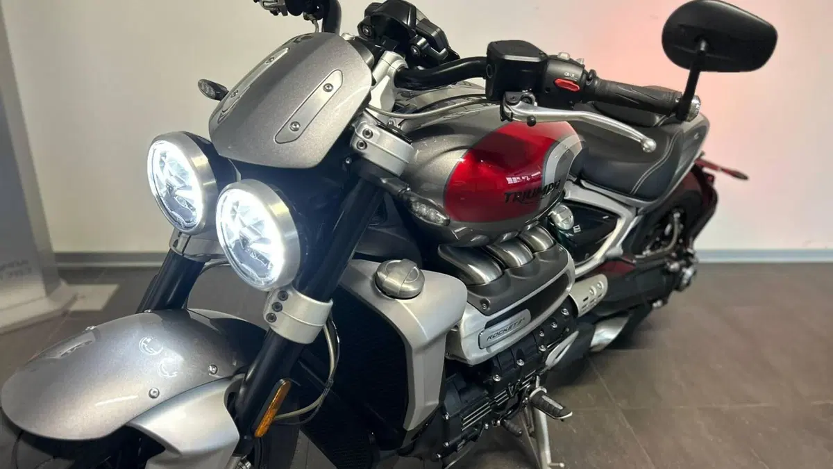 Triumph Rocket 3 R (2021 - 24)  (8)