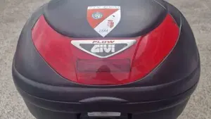 Yamaha X-Max 250 (2007 - 09)  (5)