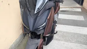 Yamaha X-Max 300 ABS (2017 - 20) 
