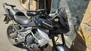 Kawasaki Versys 650 (2010 - 13)  (2)