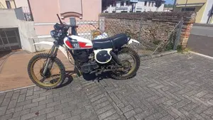 Yamaha   (2)