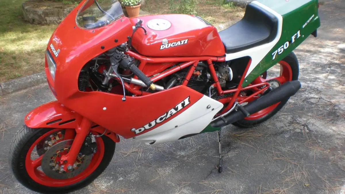 Ducati   (2)