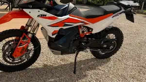 KTM 890 Adventure R (2025 - 26)  (4)
