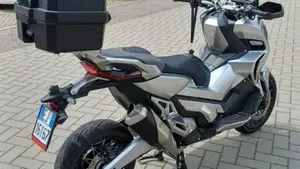 Honda X-ADV 750 (2017)  (3)