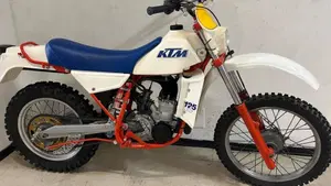 KTM   (2)