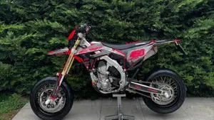 Honda CRF 450R (2022)  (3)